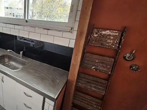 Depto Tipo Casa en Venta 40 años