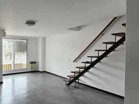 VENTA PH de 3 ambientes con terraza Acassuso
