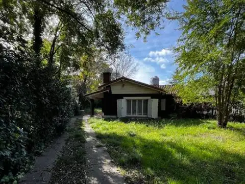 Calle 27 entre 422 y 426   , Villa Elisa