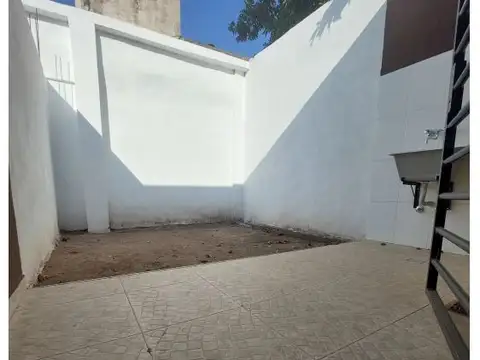 Depto Tipo Casa en Venta 4 años
