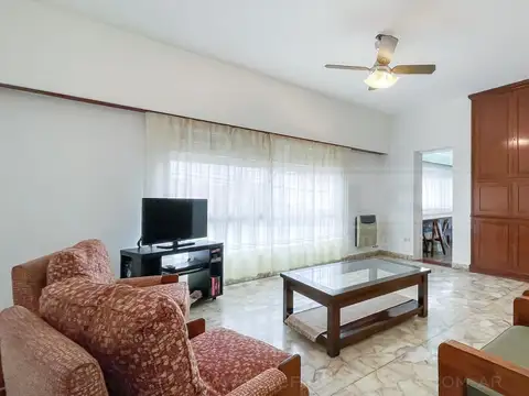 Depto Tipo Casa en Venta 50 años