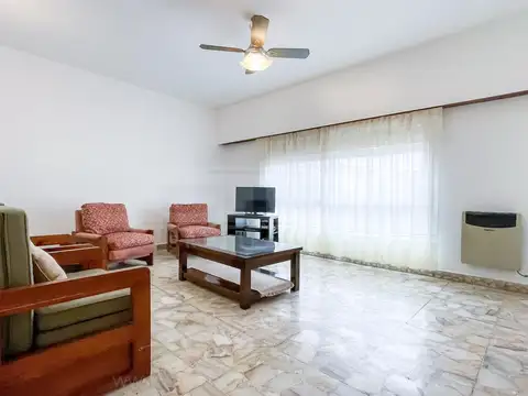 Depto Tipo Casa 3 ambientes con 1 baño