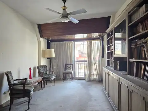 Oportunidad Usd 1730 X M²: Venta Amplio Depto 2 Amb - Excelente Ubicación!