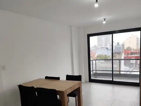 Departamento en Alquiler en Villa Ortuzar, $ 810.000