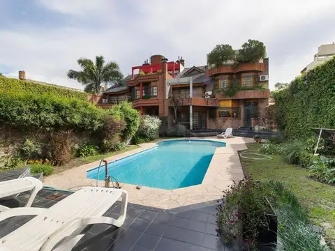 Casa en Venta en Villa Sarmiento, USD 420.000