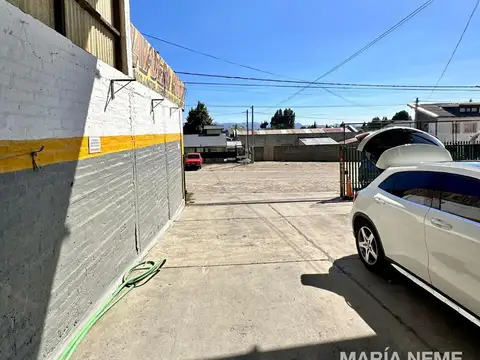 Chubut al 1500- Local Lavadero + inmueble