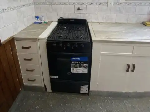 Depto Tipo Casa en Alquiler 50 años