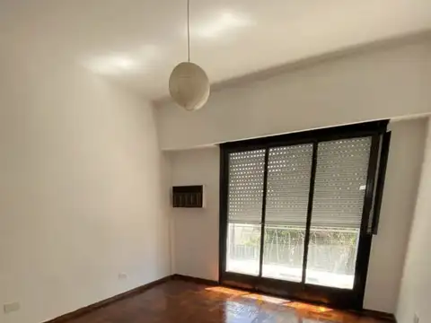 PH 3 Ambientes al frente con balcón - Primer Piso - Sin expensas -