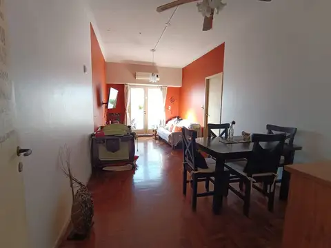 PH luminoso 2 dormitorios con Balcón y Lavadero