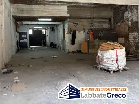 Galpon en Alquiler 8,66  mts Frente