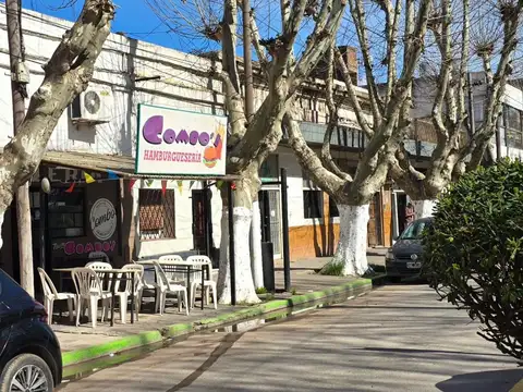 Oportunidad de inversion en zona comercial de Marcos Paz