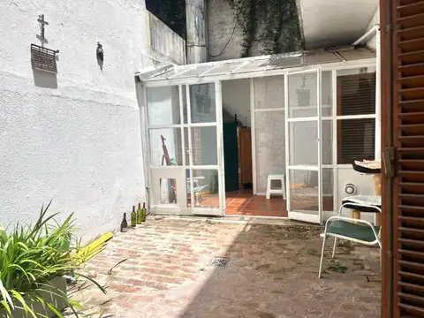 Venta PH 4 ambientes Vicente Lopez con patio