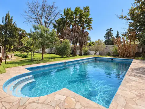 VENTA CASA QUINTA DEL VISO BARRIO LOS JAZMINES