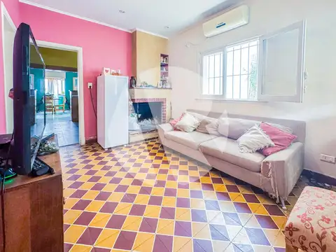 Casa 3 ambientes con 1 baño