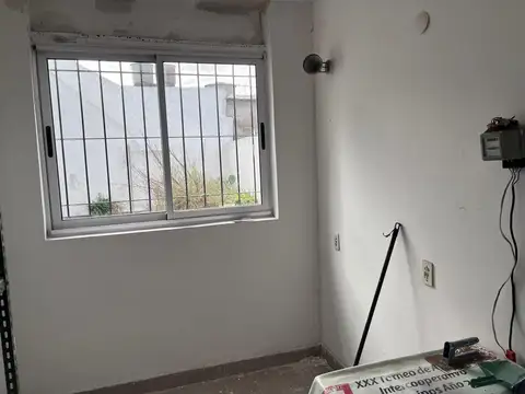 Depto Tipo Casa en Venta 40 años