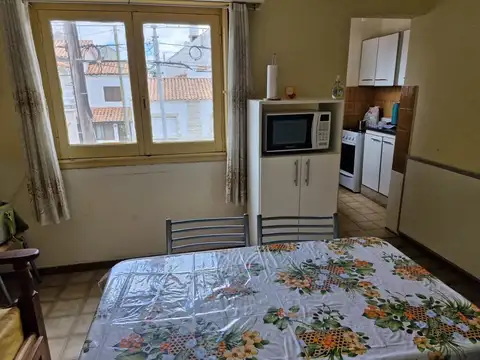 Depto Tipo Casa 2 ambientes con 1 baño