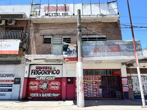 Excelente Propiedad Ex Frigorífico Y Local Comercial | 600m2