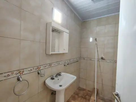 154 bis entre 49 y 50 800