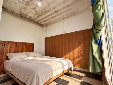 Casa en esquina a reciclar, oportunidad inversor