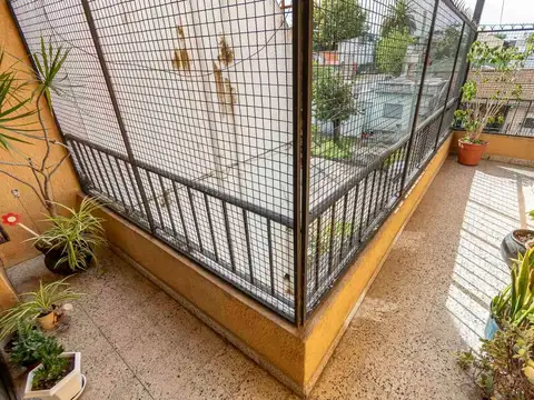 Depto Tipo Casa en Venta al Este