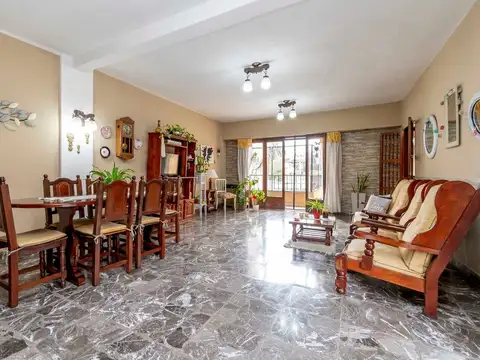Depto Tipo Casa en Venta de 2 dormitorios