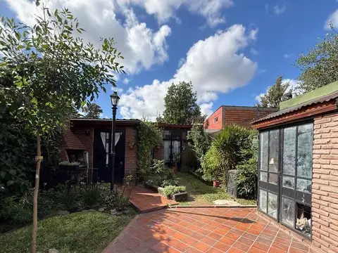 Casa en Venta con 1 cochera