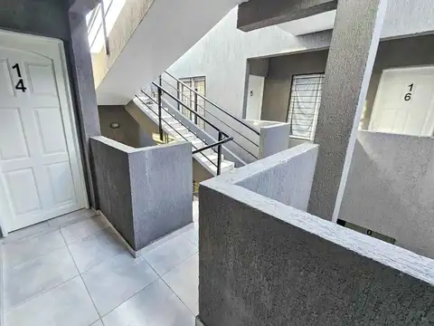 Depto 2 amb Venta Lomas del Mirador Balcón