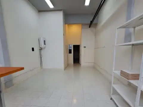 Departamento en Alquiler en Parque Chacabuco, $ 595.000