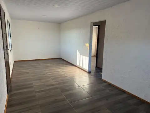 Casa 3 ambientes con 1 baño
