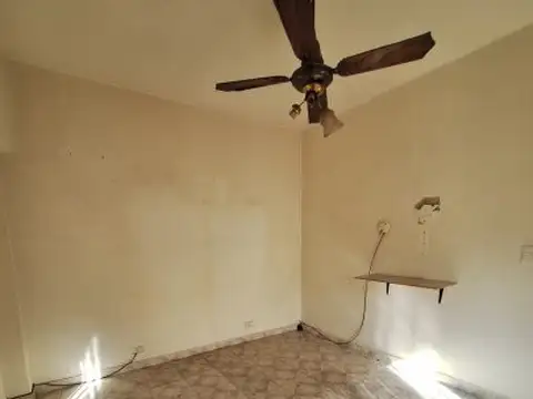 Casa 2 ambientes con 1 baño