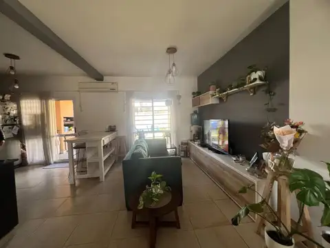 Depto Tipo Casa en Venta de 4 ambientes