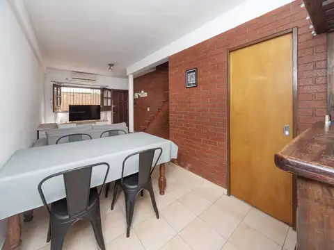 Depto Tipo Casa 4 ambientes con 1 baño