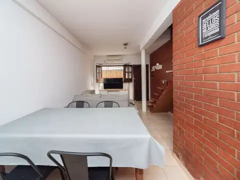 Depto Tipo Casa en Venta en Villa Luzuriaga, USD 72.000