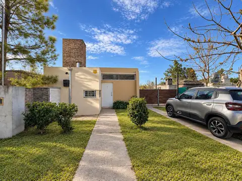 Casa en venta Calle 48 - Los Pinos 2