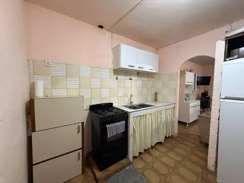 Casa 6 ambientes con 1 baño