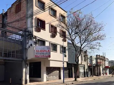 Salon + oficinas en alquiler -  san martin 1066