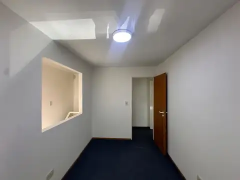 Oficina 3 ambientes con 1 baño