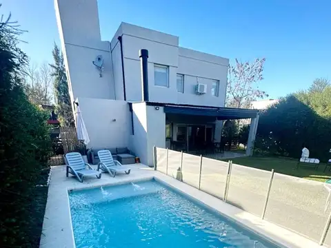 Casa en Venta de 4 dormitorios