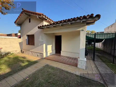 Concejal Acosta  al 1400