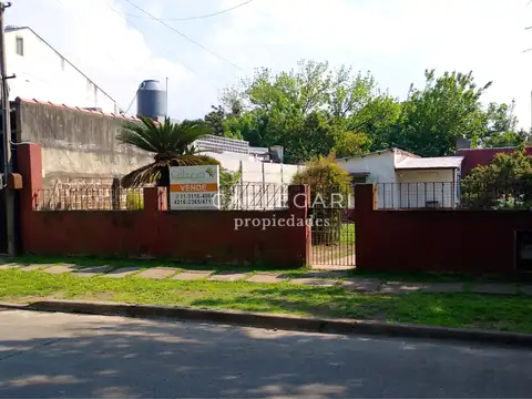 Casa 3 ambientes en venta - Berazategui