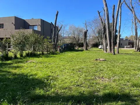 Terreno en venta Barrio El Aromo