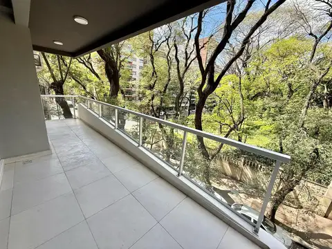 Departamento 3 ambientes con balcon, lavadero y patio Cañitas cochera 