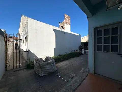 Depto Tipo Casa en Venta 40 años