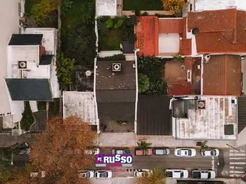 Casa en Venta con 2 cocheras