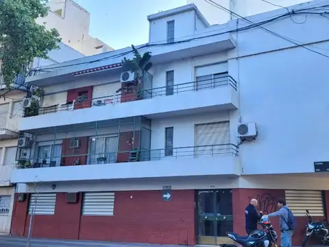 DEPARTAMENTO PLANTA BAJA SAN LORENZO Y CALLAO Rosario