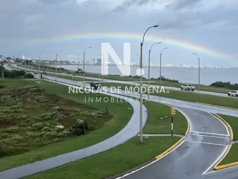 Apartamento en Venta de 2 dormitorios en Playa Mansa , Punta del este 