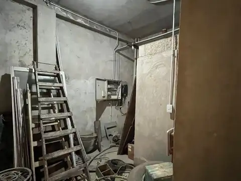 Galpon en Venta 35  mts Fondo