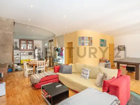 VENTA PH 4 AMBIENTES RECICLADO C/JARDIN, PILETA CLIMATIZADA, PATIO, BALCONES, TERRAZA PROPIA Y S/EXP