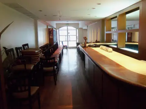 Alquiler local comercial en Puerto Madero, CABA