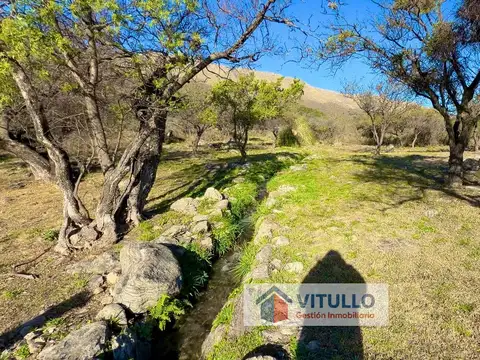 8 HECTÁREAS EN VENTA - CON ACEQUIA y VISTA A LAS SIERRAS